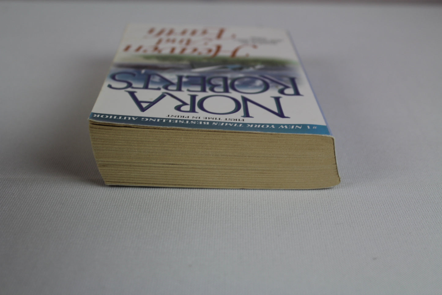 Heaven and Earth (Three Sisters Island Trilogy) by Nora Roberts