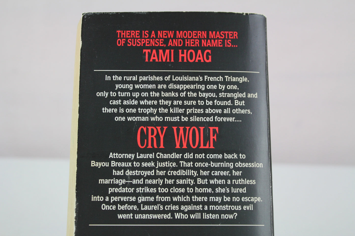 Cry Wolf: A Novel by Tami Hoag