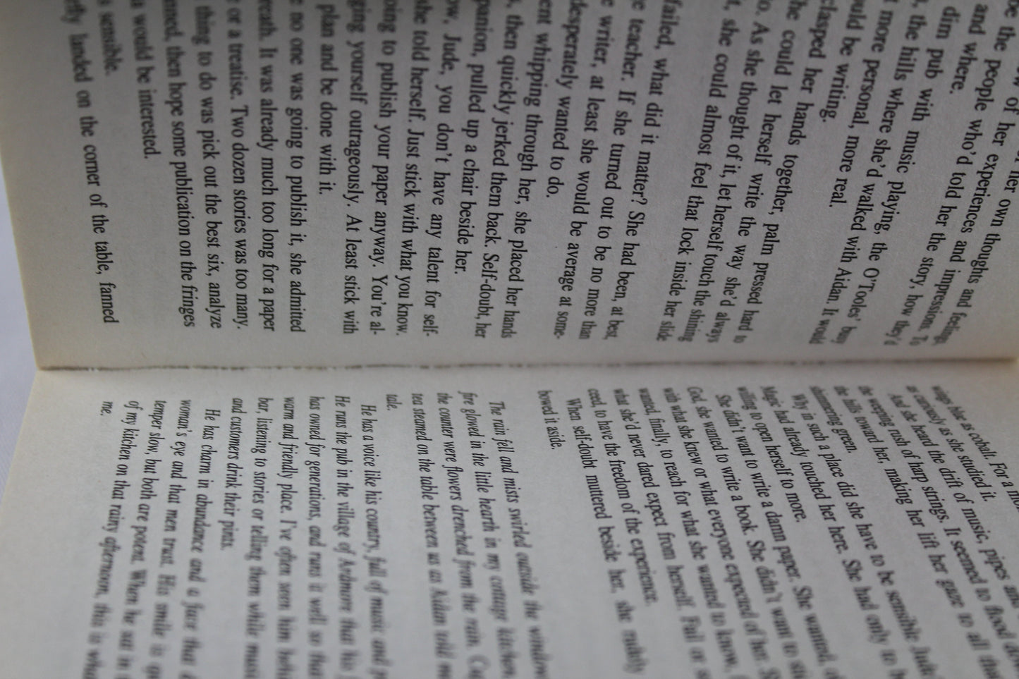 Jewels of the Sun: The Gallaghers of Ardmore Trilogy (Irish Trilogy, Book 1) by Nora Roberts