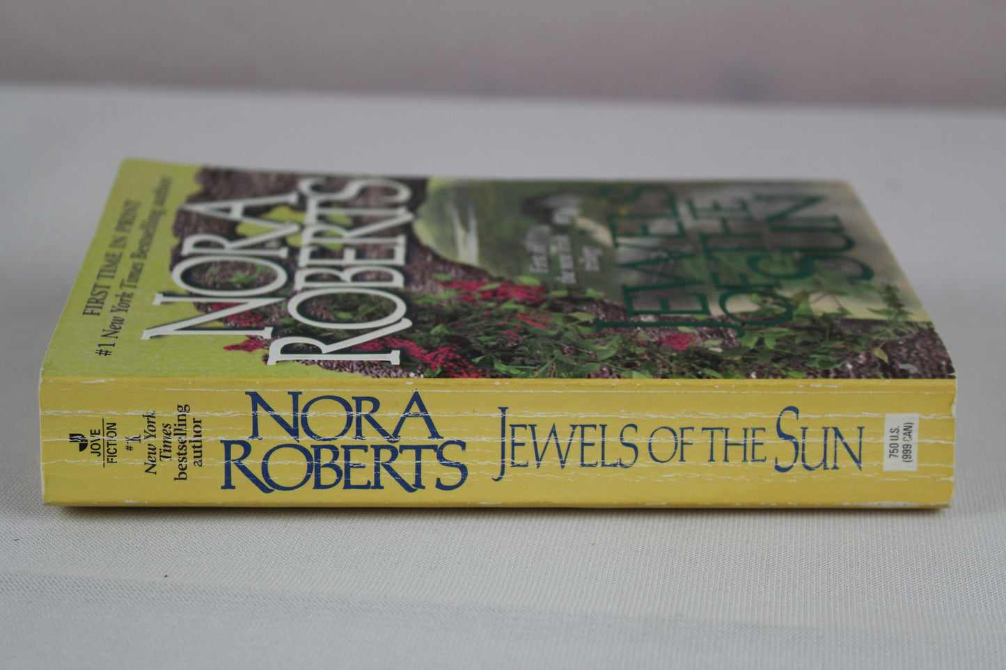 Jewels of the Sun: The Gallaghers of Ardmore Trilogy (Irish Trilogy, Book 1) by Nora Roberts