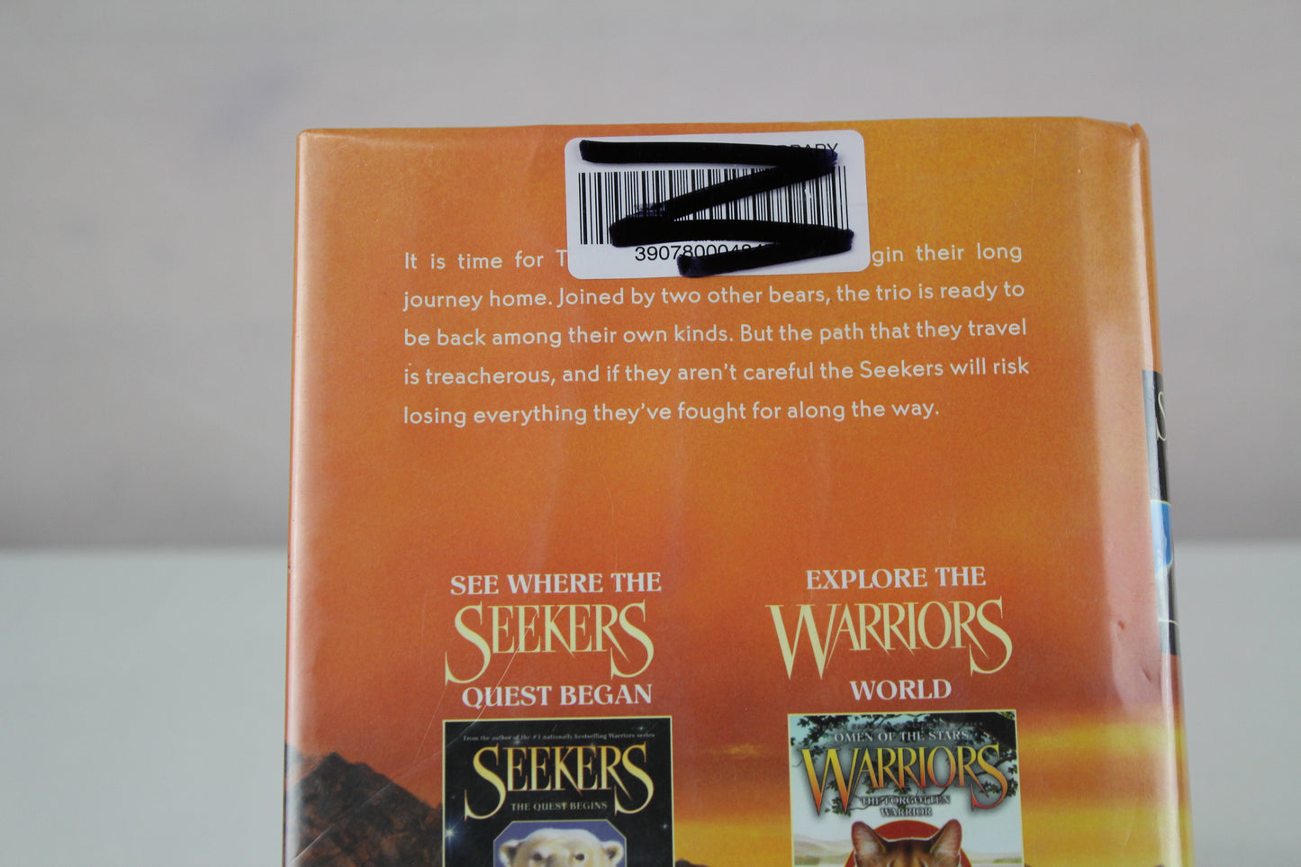 Island of Shadows: 1 by Erin Hunter