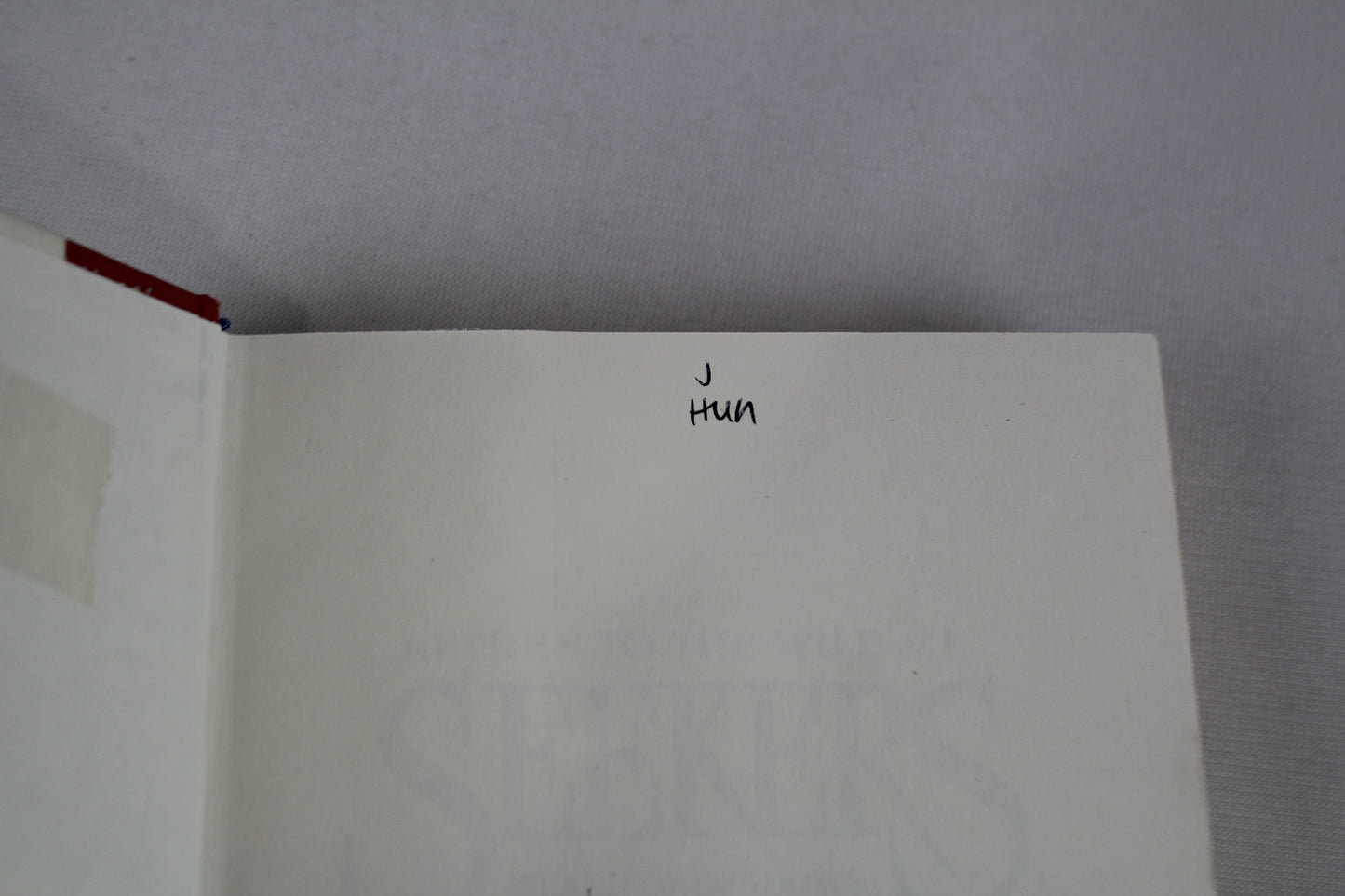 Island of Shadows: 1 by Erin Hunter