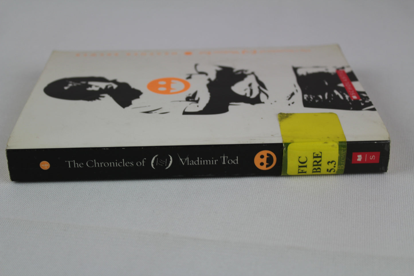 Eighth Grade Bites (Chronicles of Vladimir Tod, Book 1) by Heather Brewer