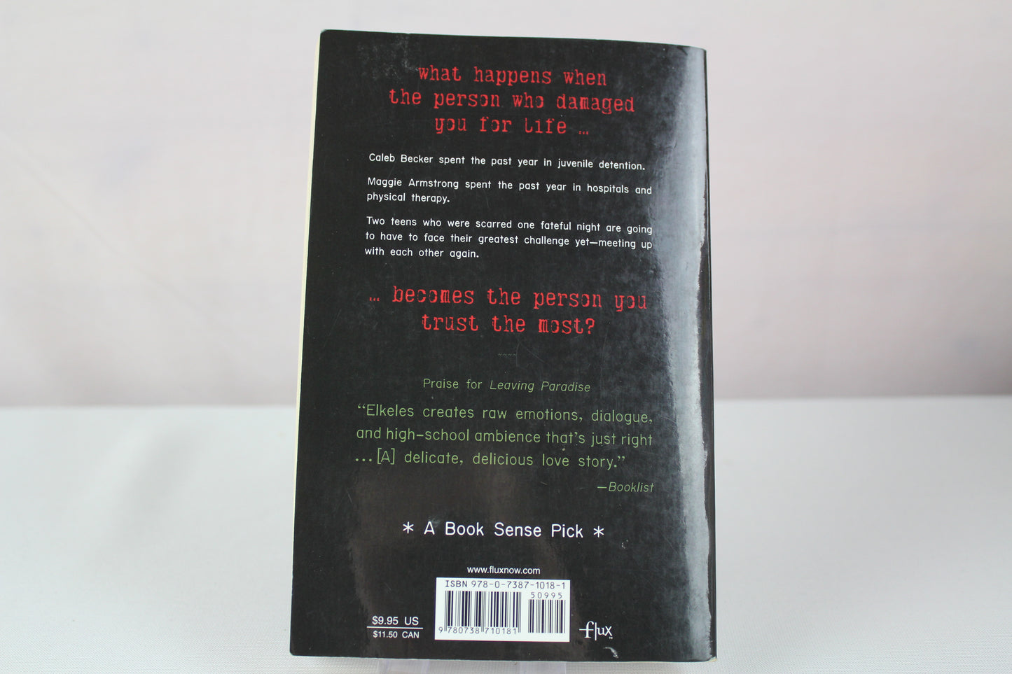 Leaving Paradise (A Leaving Paradise Novel) by Simone Elkeles