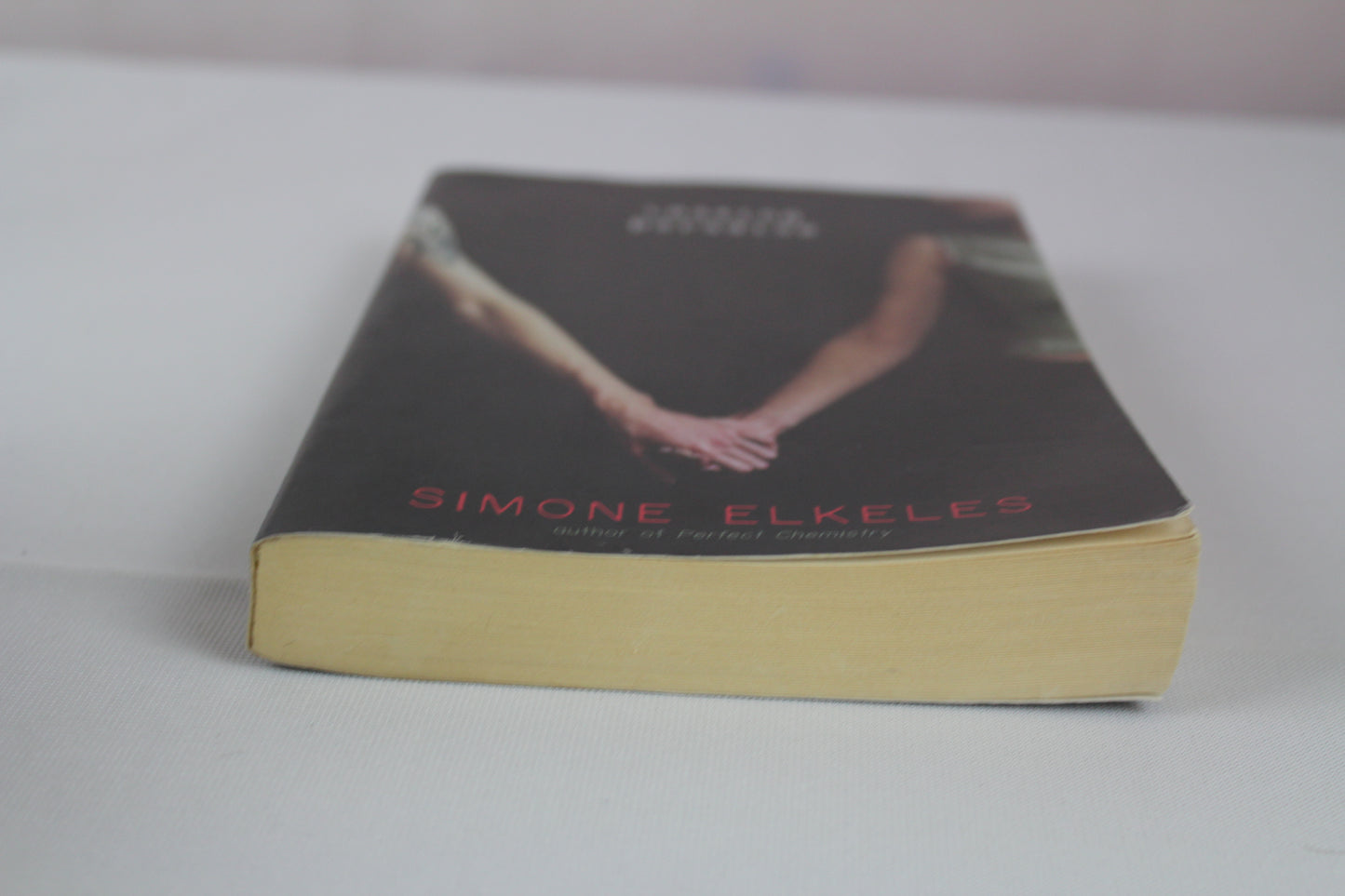 Leaving Paradise (A Leaving Paradise Novel) by Simone Elkeles
