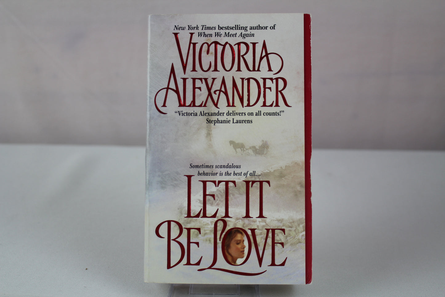 Let It Be Love (Effington Family & Friends) by Victoria Alexander