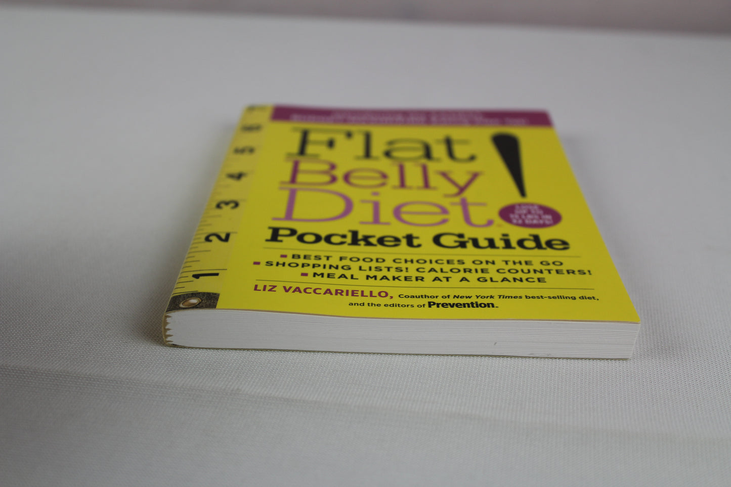 Flat Belly Diet! Pocket Guide: Introducing the EASIEST, BUDGET-MAXIMIZING Eating Plan Yet by Liz Vaccariello