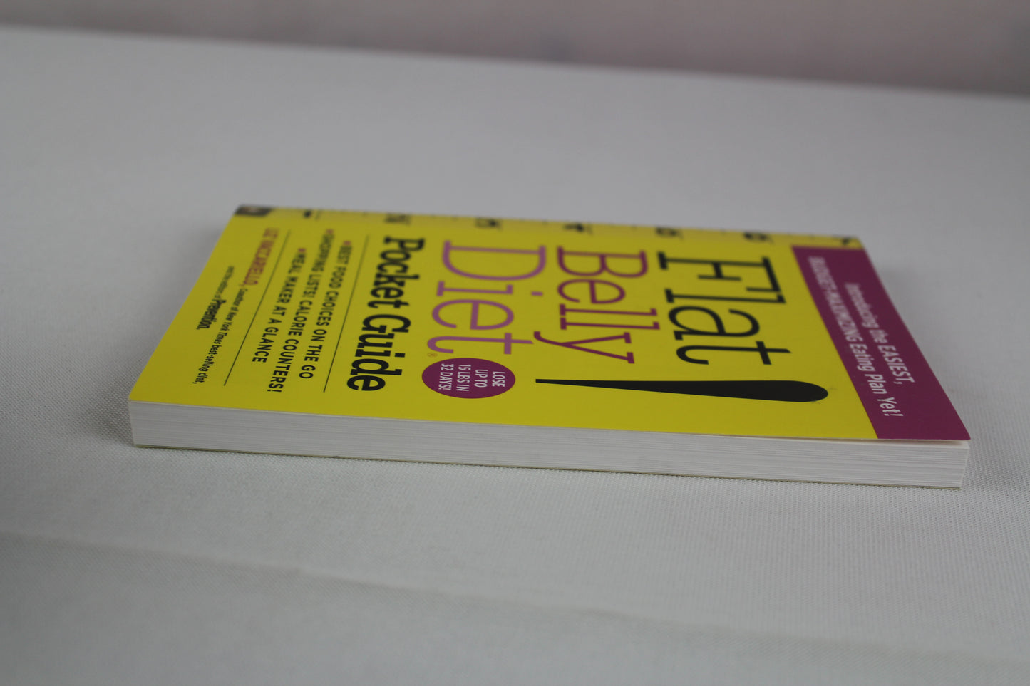 Flat Belly Diet! Pocket Guide: Introducing the EASIEST, BUDGET-MAXIMIZING Eating Plan Yet by Liz Vaccariello