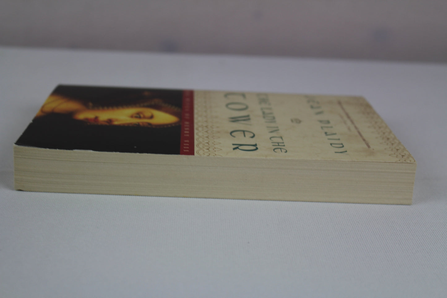 The Lady in the Tower: The Wives of Henry VIII by Jean Plaidy