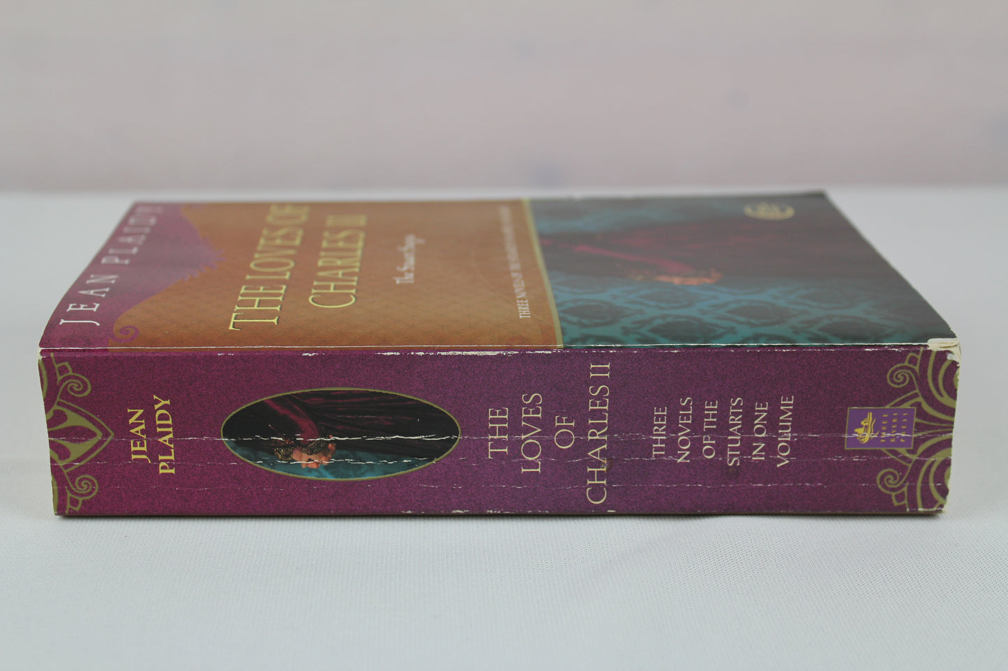 The Loves of Charles II: The Stuart Saga by Jean Plaidy