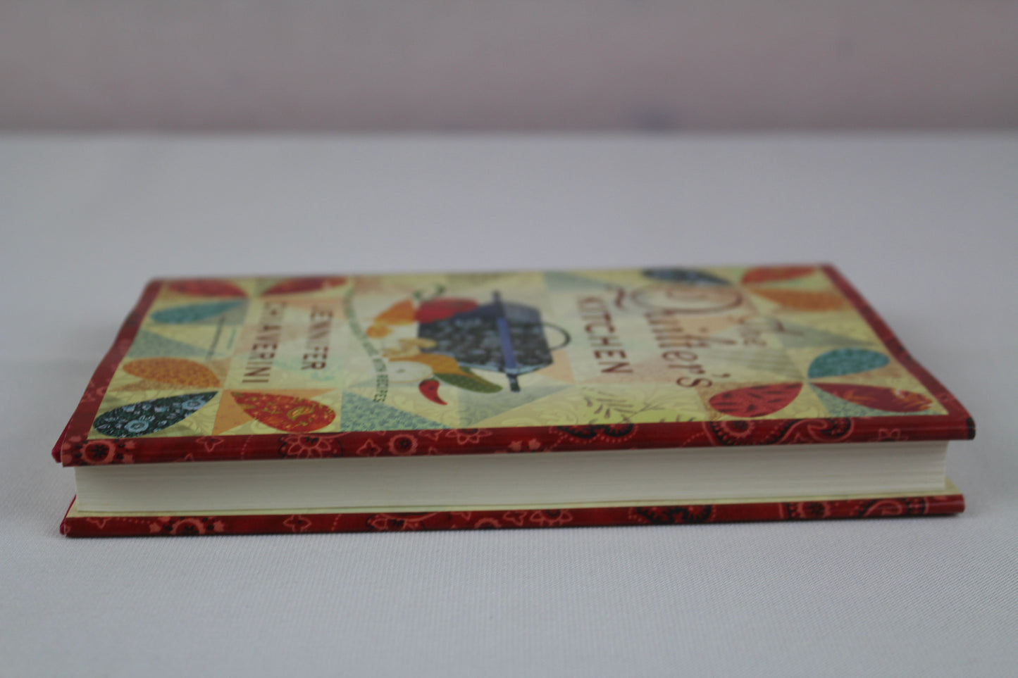 The Quilter's Kitchen: An Elm Creek Quilts Novel with Recipes (13) by Jennifer Chiaverini