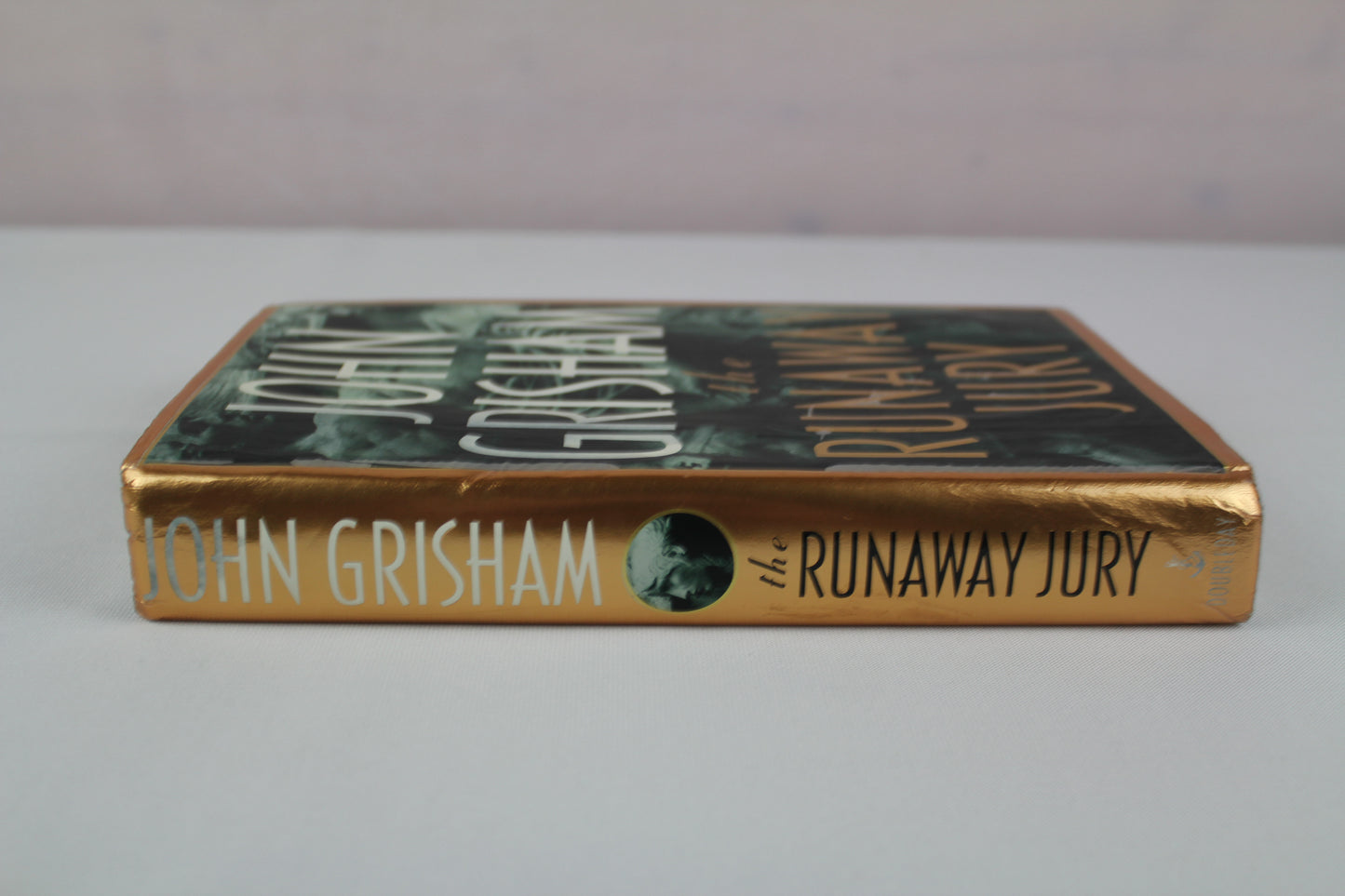 The Runaway Jury: A Novel by John Grisham