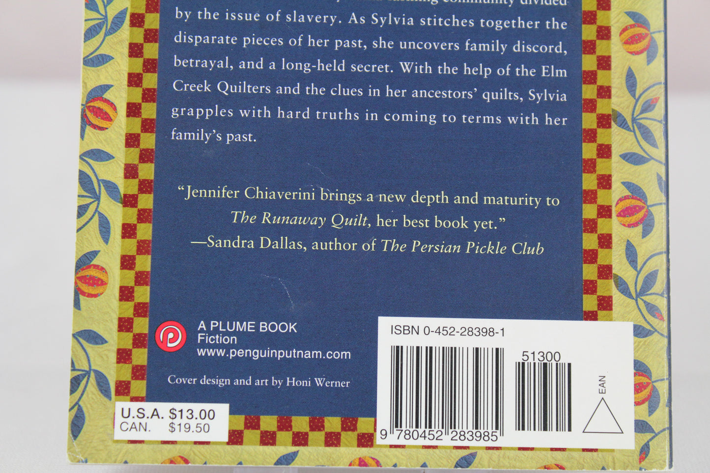 The Runaway Quilt (Elm Creek Quilts Series #4) by Jennifer Chiaverini