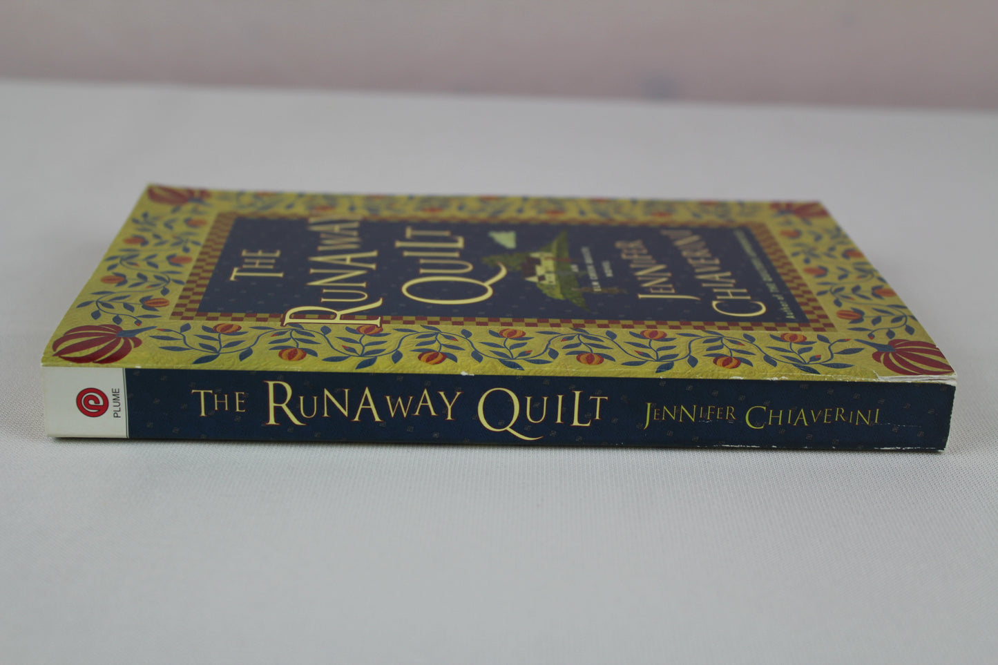 The Runaway Quilt (Elm Creek Quilts Series #4) by Jennifer Chiaverini