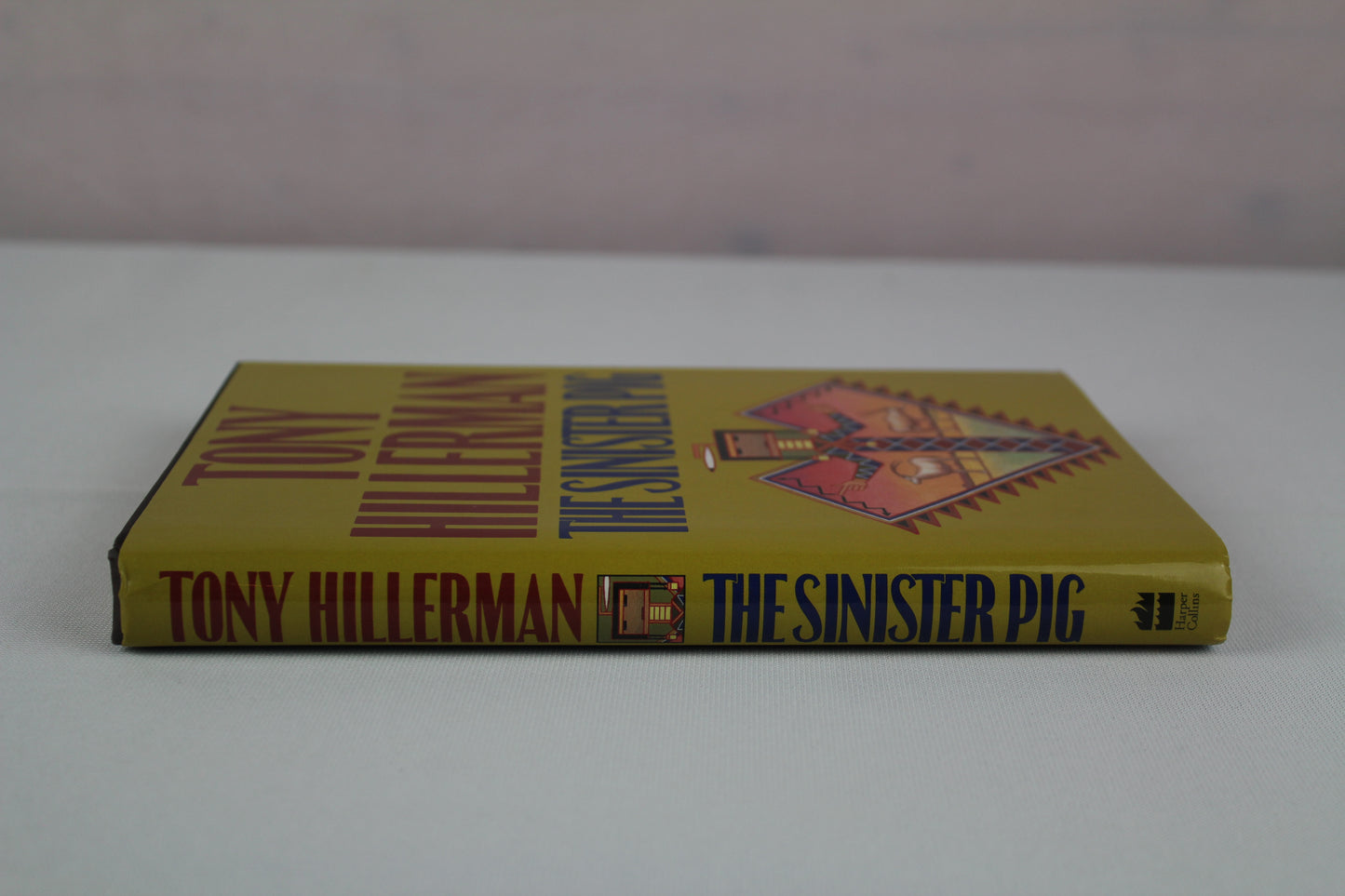 The Sinister Pig: A Leaphorn and Chee Novel by Tony Hillerman