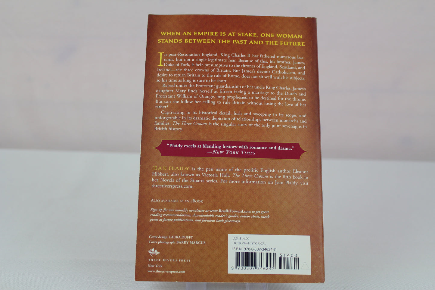 The Three Crowns: The Story of William and Mary (A Novel of the Stuarts) by Jean Plaidy