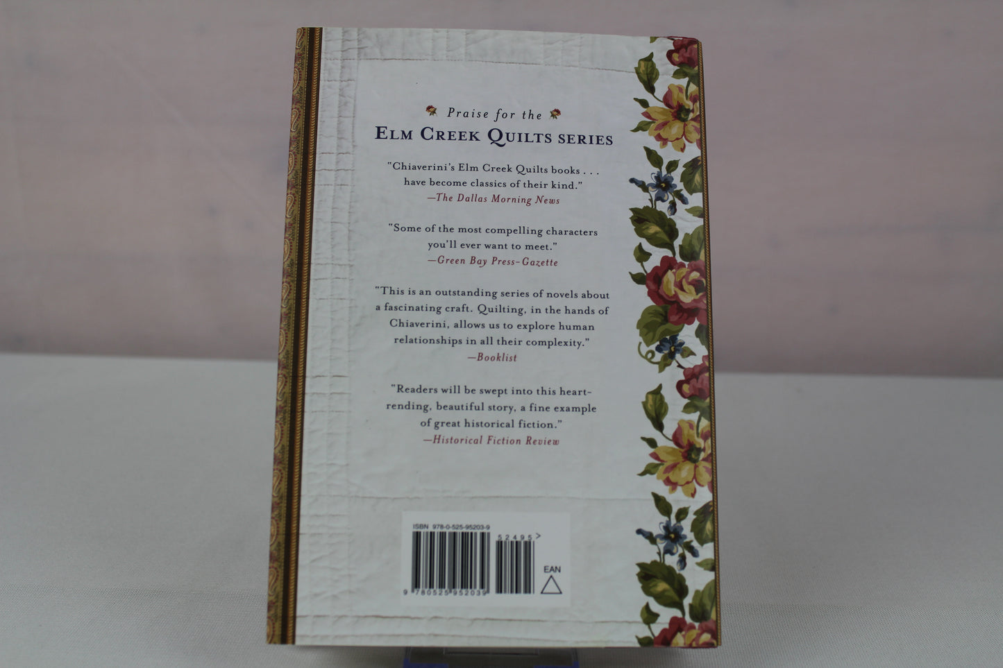 The Union Quilters (Elm Creek Quilts) by Jennifer Chiaverini