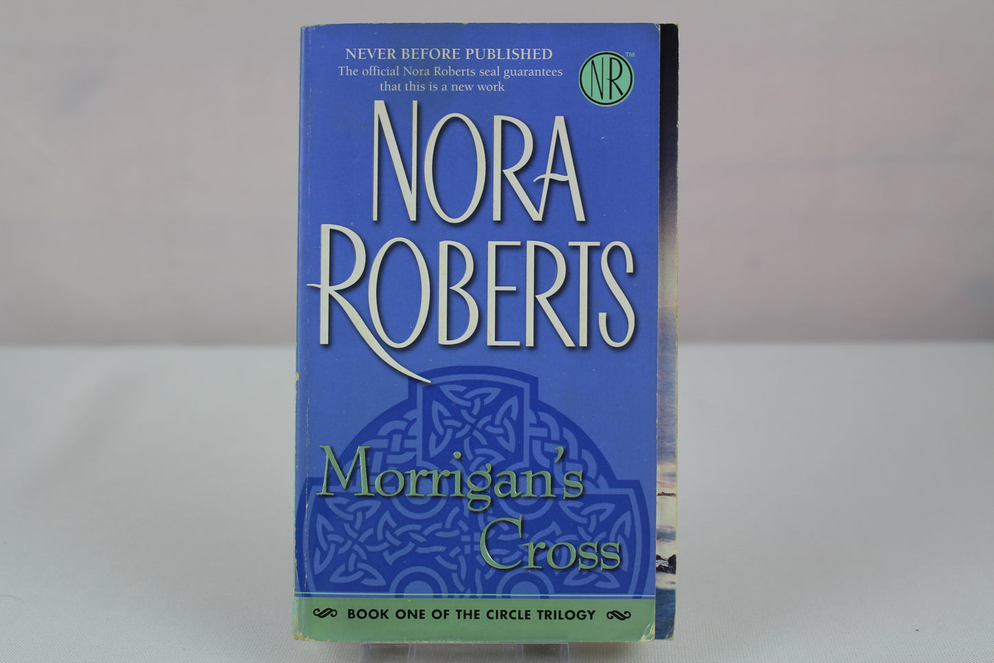 Morrigan's Cross (The Circle Trilogy, Book 1) by Nora Roberts