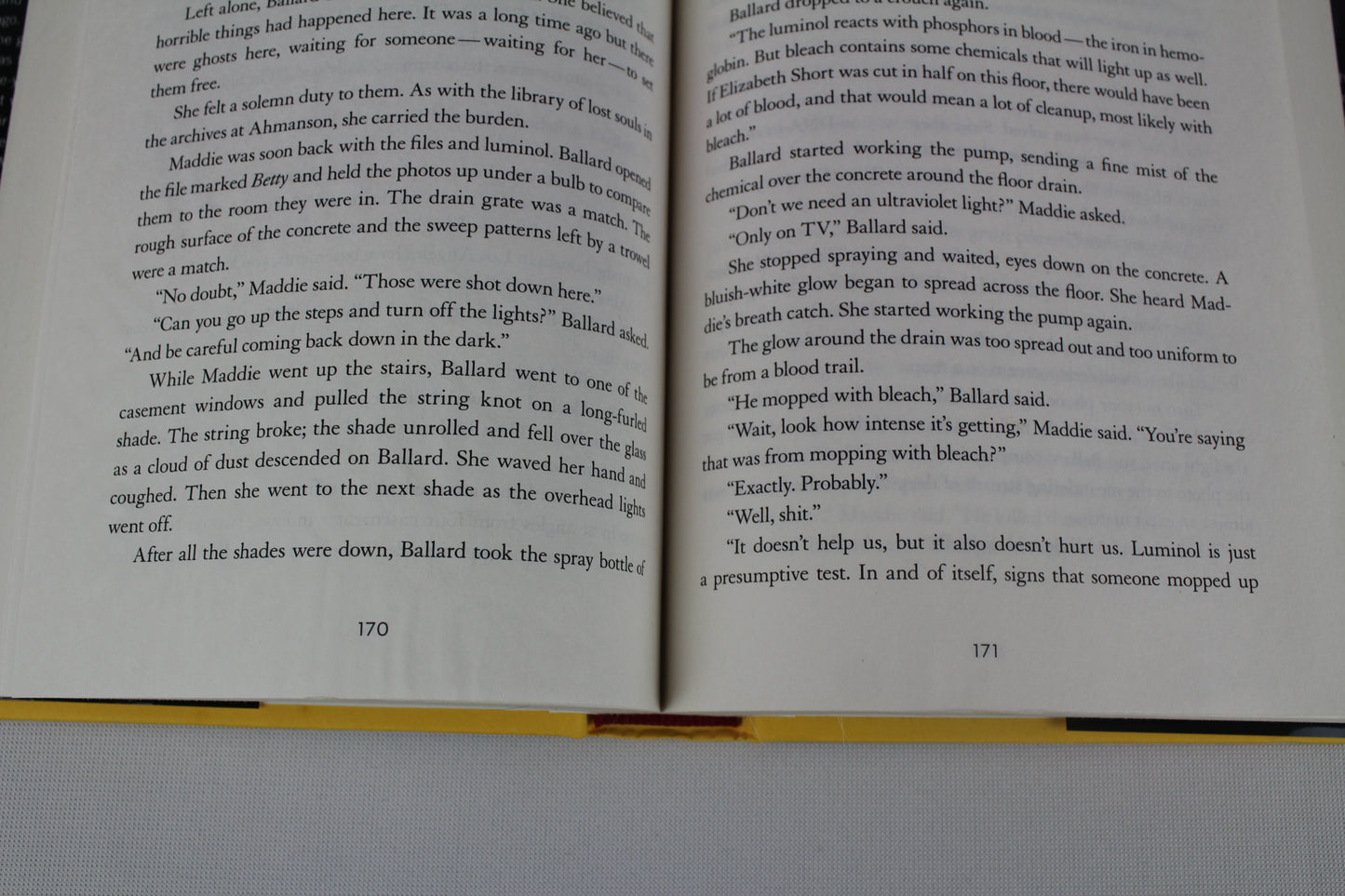 The Waiting: A Ballard and Bosch Novel (A Renée Ballard and Harry Bosch Novel, 6) by Michael Connelly