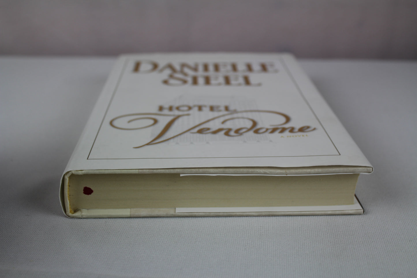 Hotel Vendome: A Novel by Danielle Steel