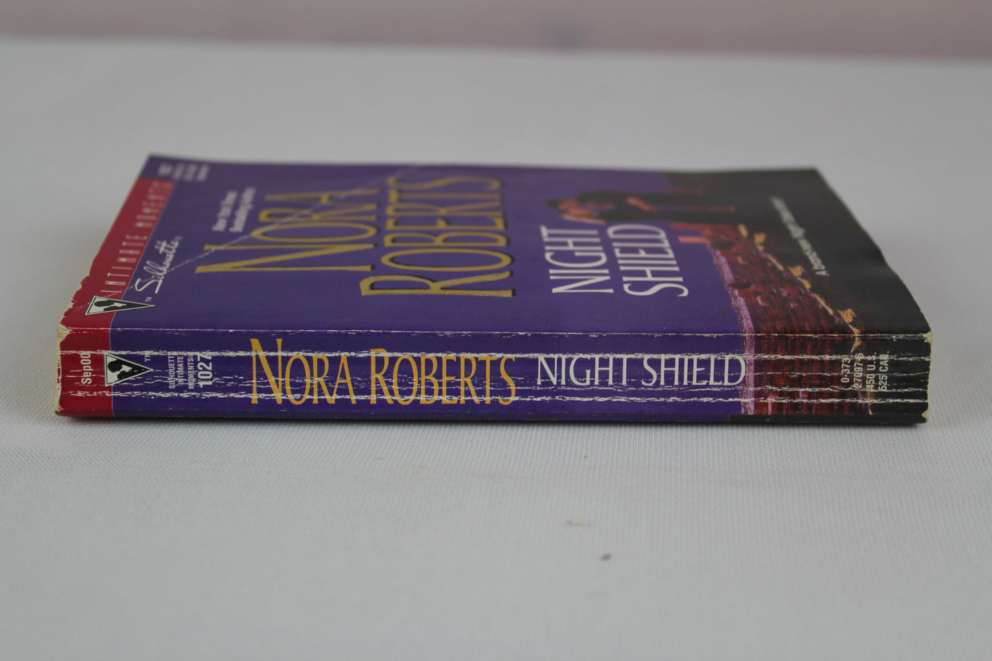 Night Shield (Silhouette Intimate Moments, #1027) by Nora Roberts