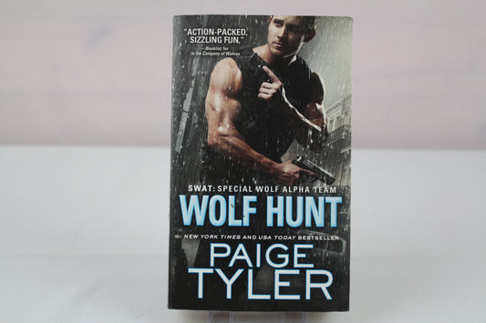 Wolf Hunt (SWAT, 6) by Paige Tyler