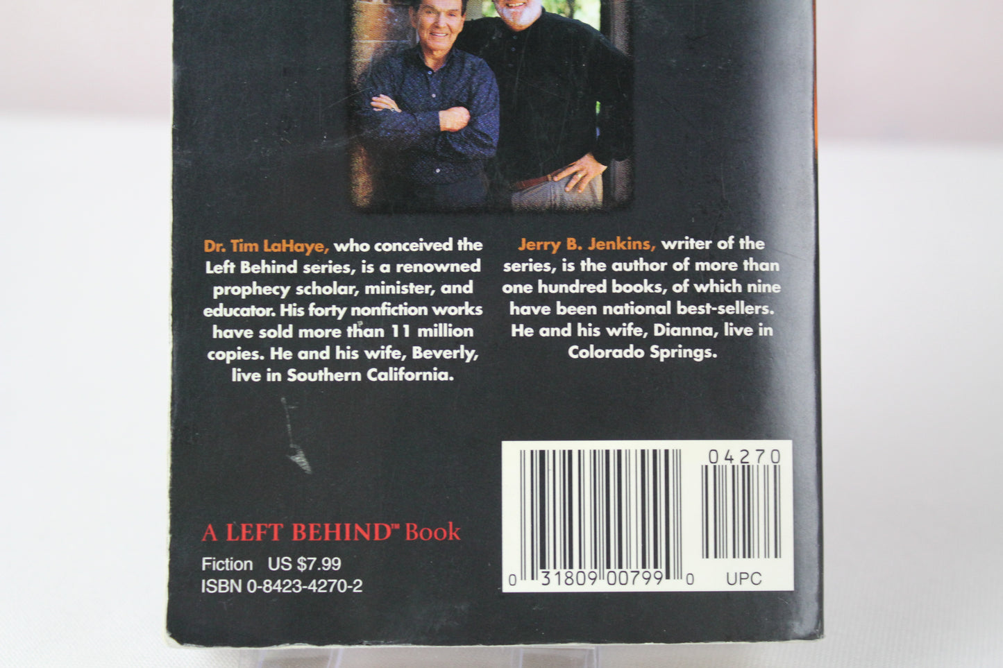 Left Behind: A Novel of the Earth's Last Days (Left Behind, Book 1) by Tim LaHaye, Jerry B. Jenkins