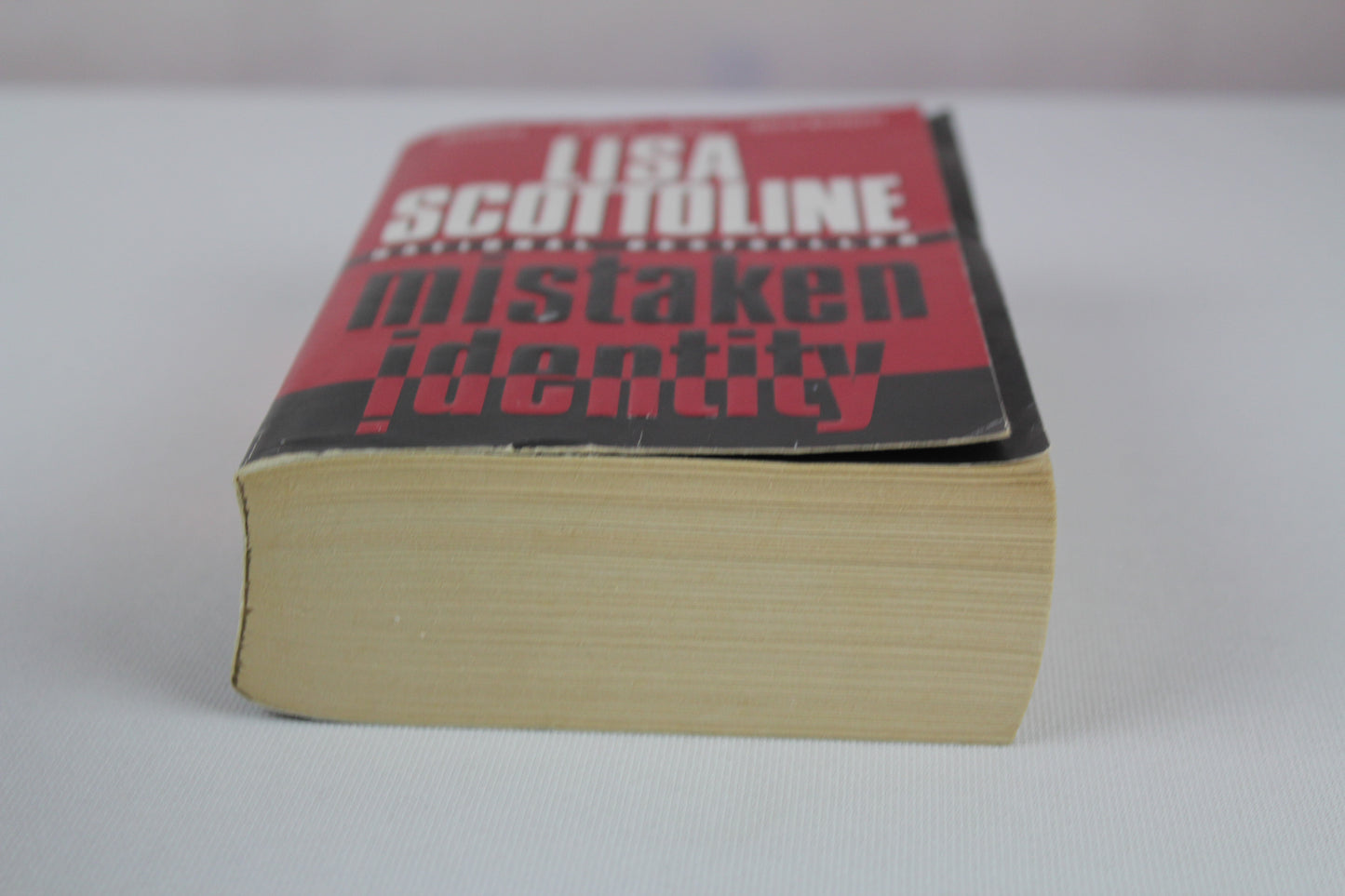 Mistaken Identity (Rosato & Associates Series, 4) by Lisa Scottoline