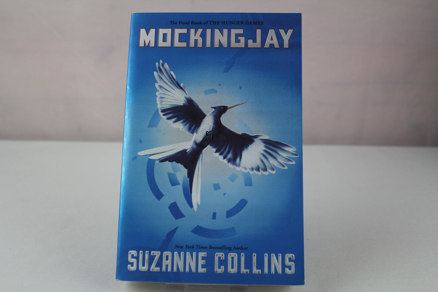 Mockingjay (The Hunger Games) by Suzanne Collins