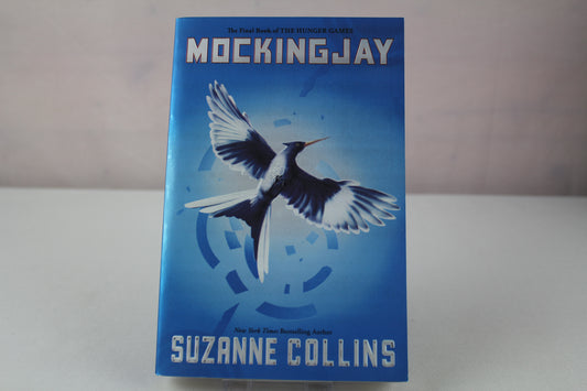 Mockingjay (The Hunger Games) by Suzanne Collins
