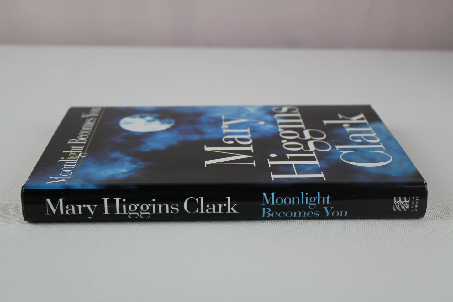 Moonlight Becomes You by Mary Higgins Clark