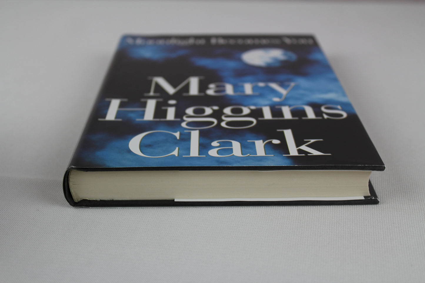 Moonlight Becomes You by Mary Higgins Clark