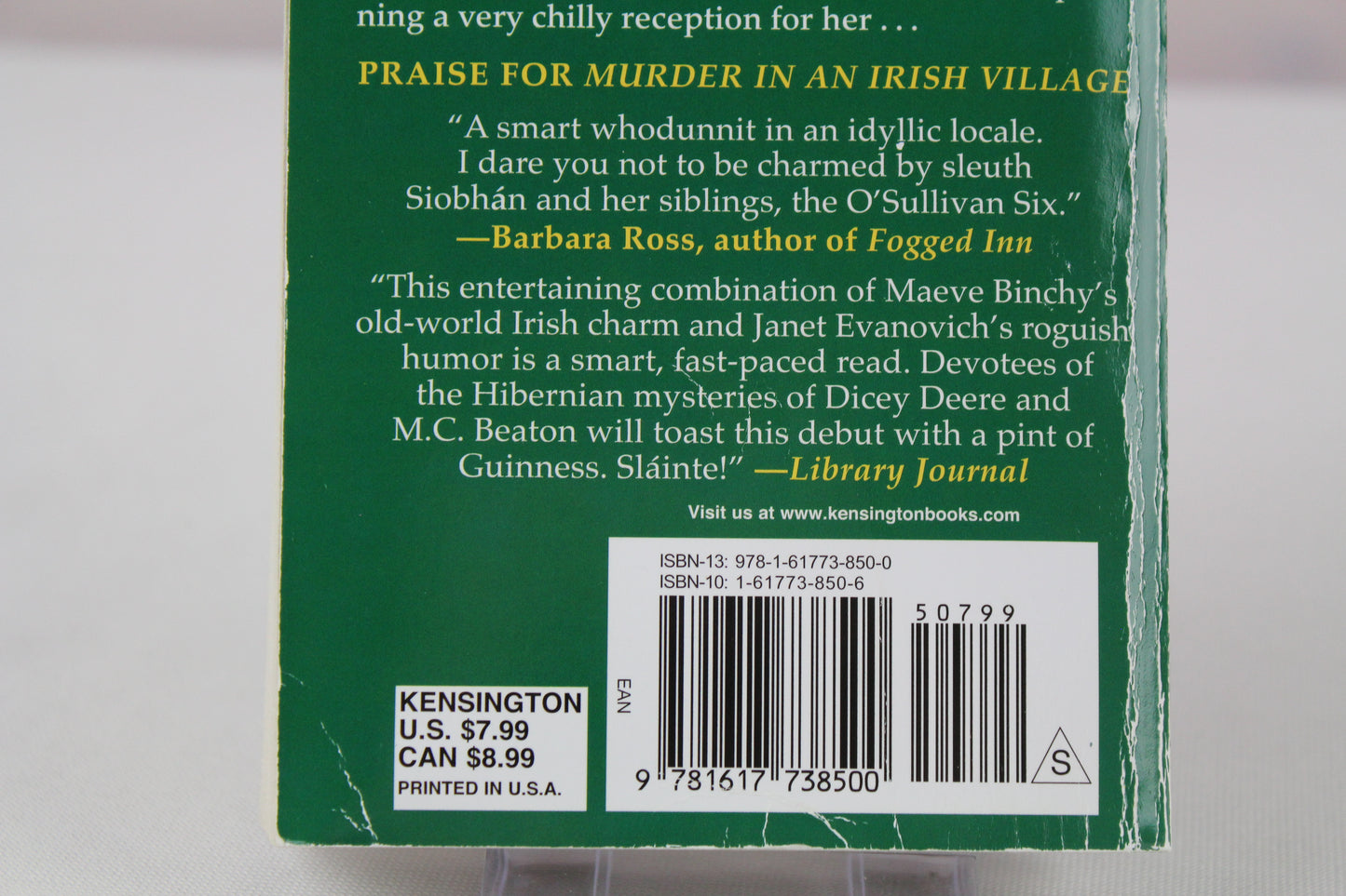 Murder at an Irish Wedding (An Irish Village Mystery) by Carlene O'Connor
