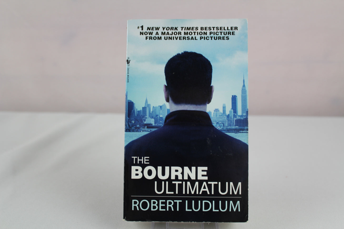 The Bourne Ultimatum (Bourne Trilogy, Book 3) by Robert Ludlum