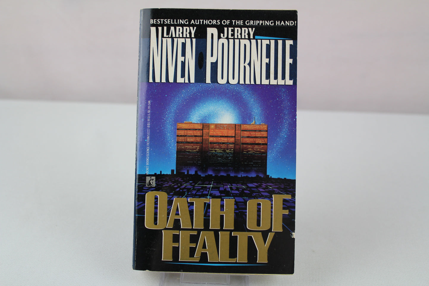 Oath of Fealty by Larry Niven, Jerry Pournelle