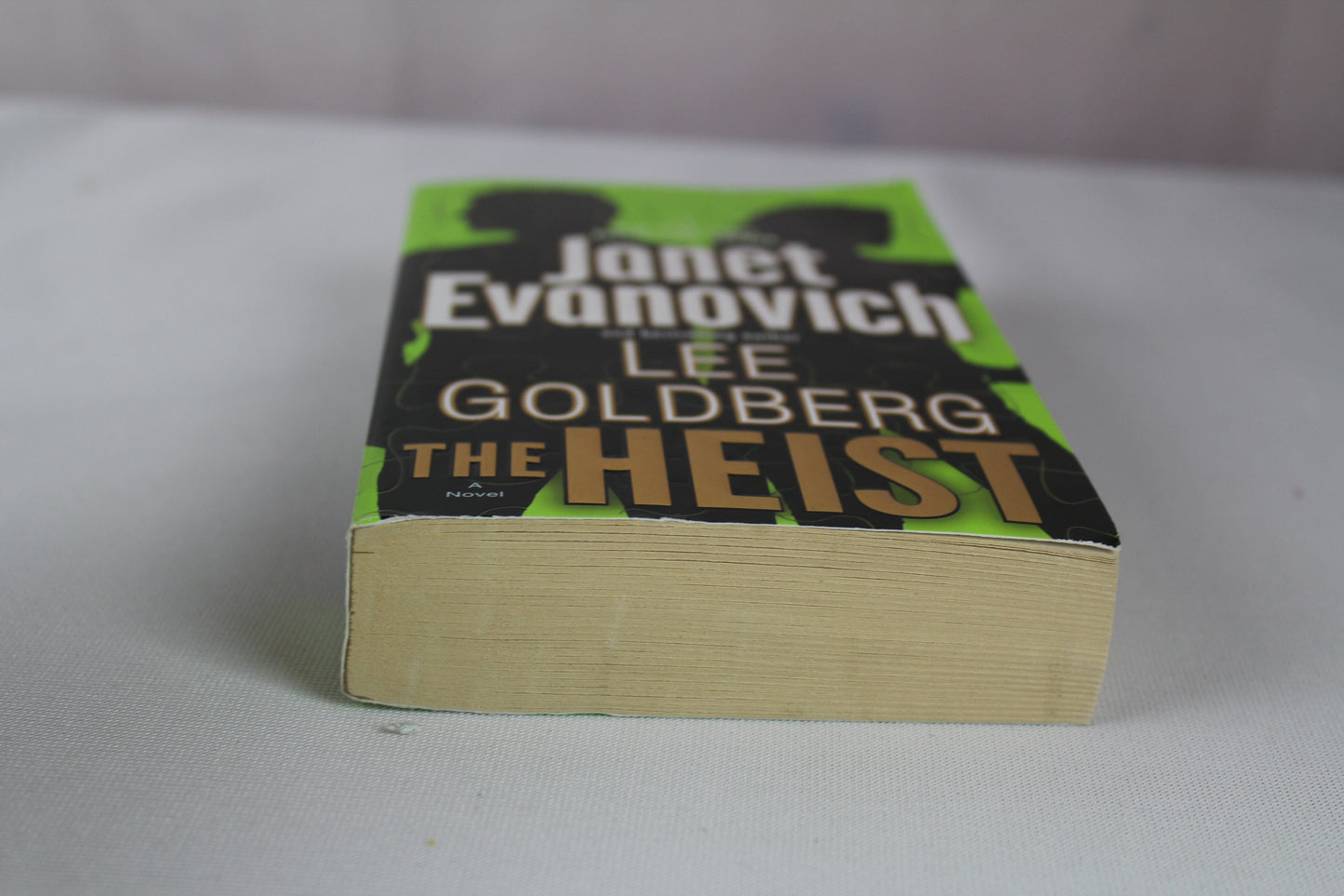 The Heist: A Novel (Fox and O'Hare) by Janet Evanovich, Lee Goldberg