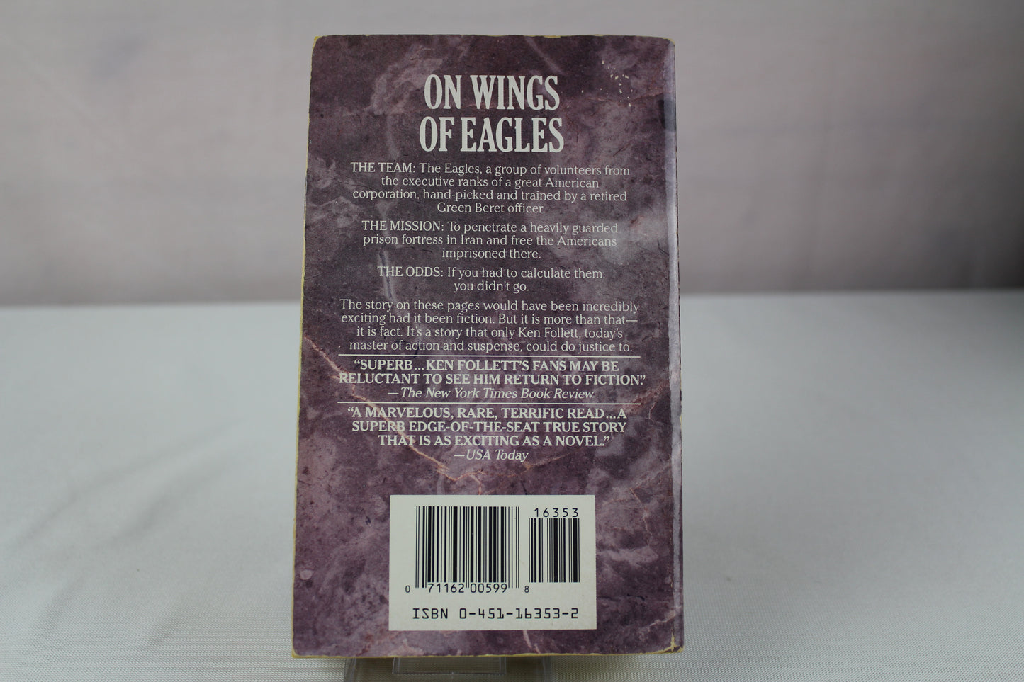 On Wings of Eagles by Ken Follett