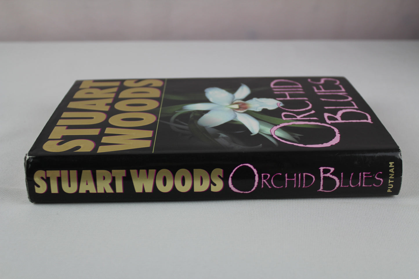 Orchid Blues (Holly Barker) by Stuart Woods