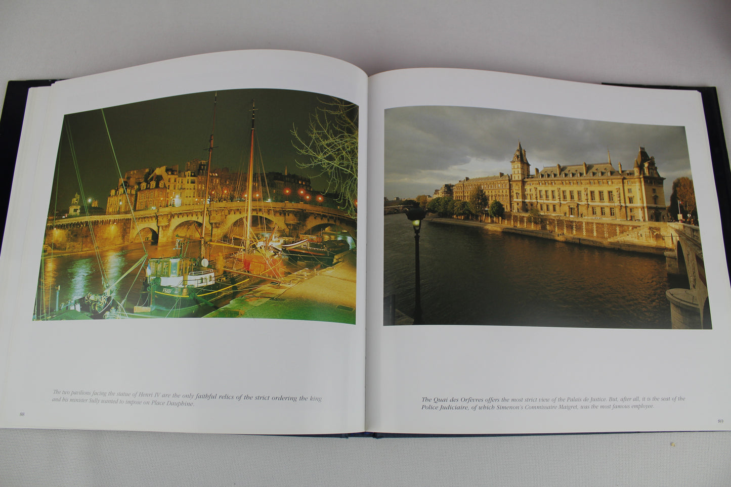 Paris capitale. illustrations en couleur by Nicolas Chaudin, François Bibal