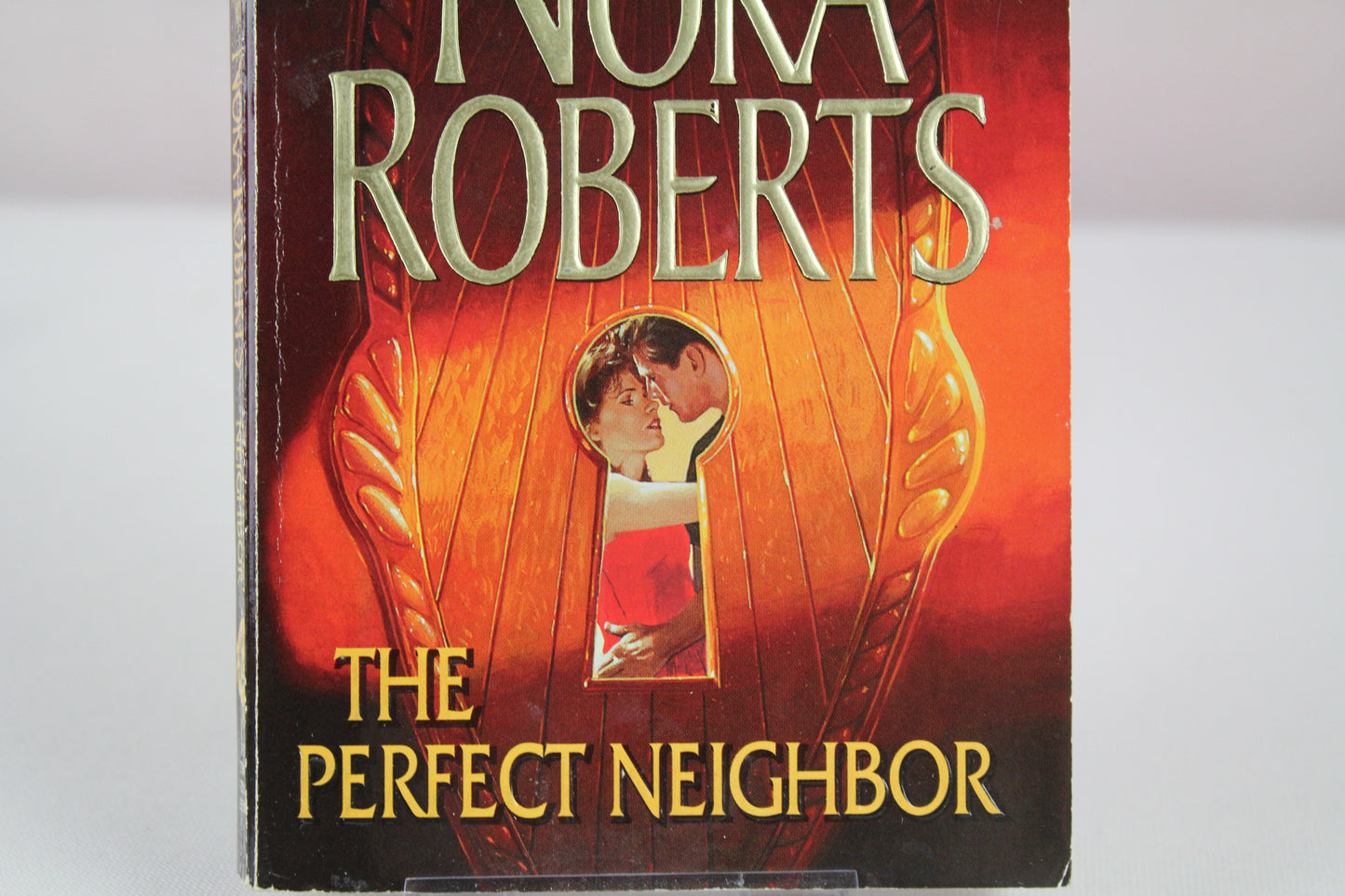 The Perfect Neighbor (The Macgregors) by Nora Roberts