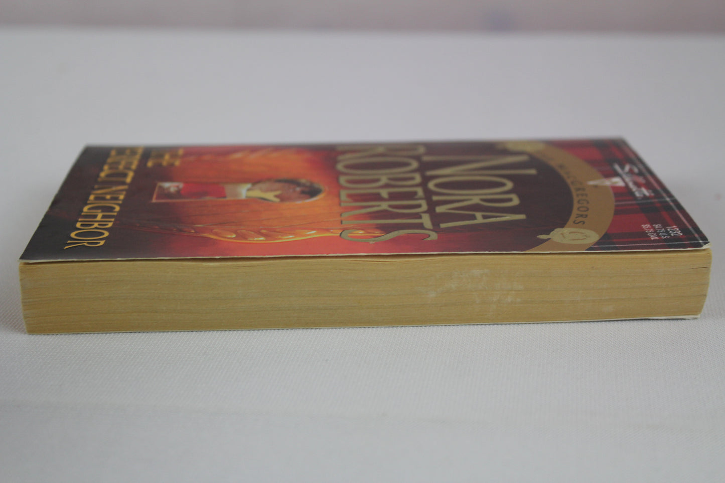 The Perfect Neighbor (The Macgregors) by Nora Roberts