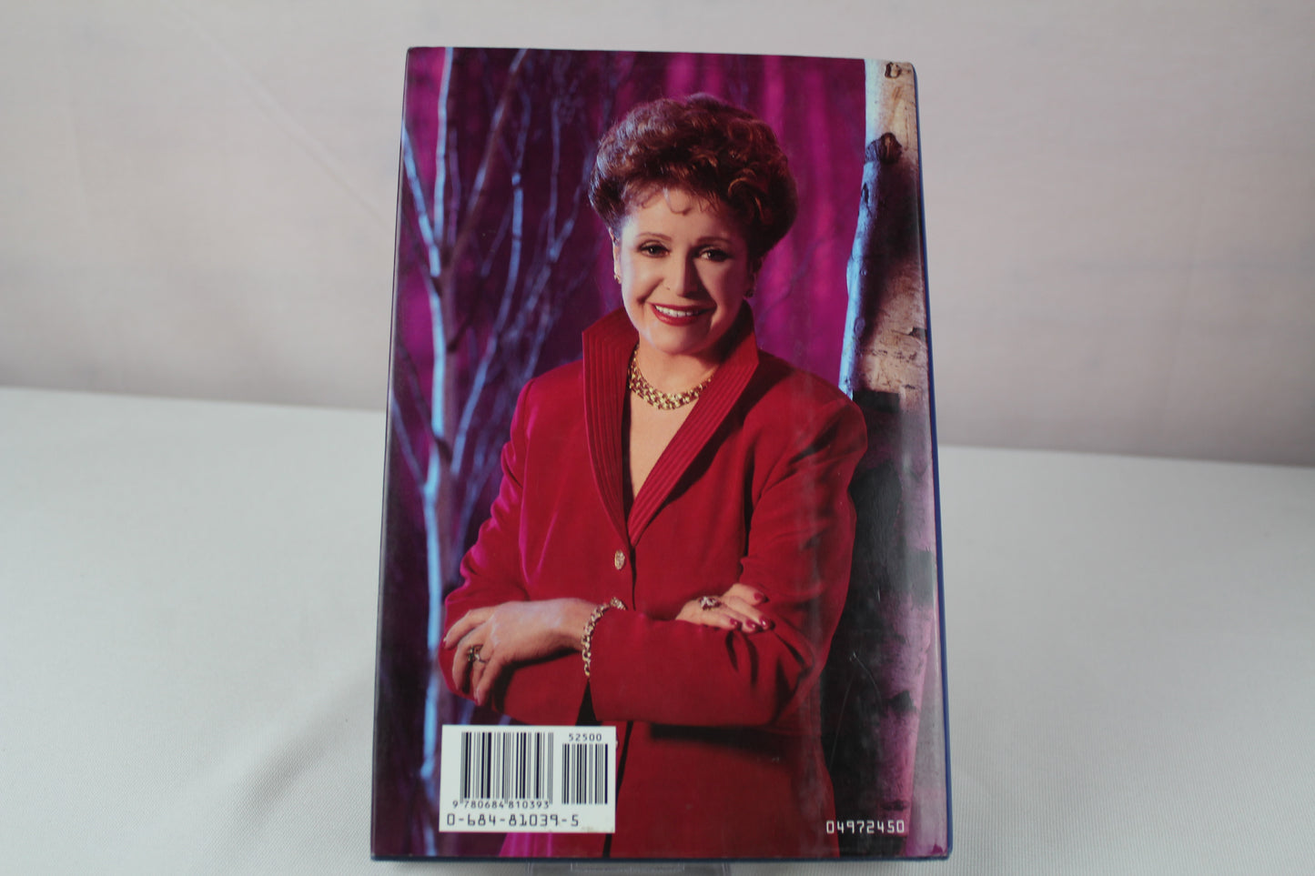 Pretend You Don't See Her by Mary Higgins Clark