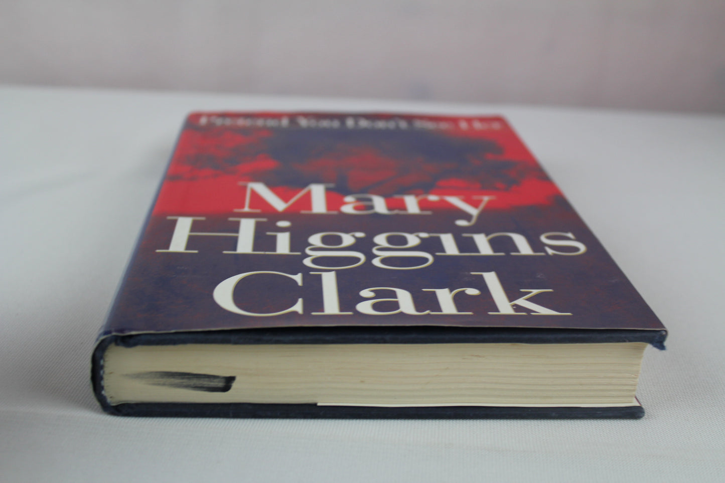 Pretend You Don't See Her by Mary Higgins Clark