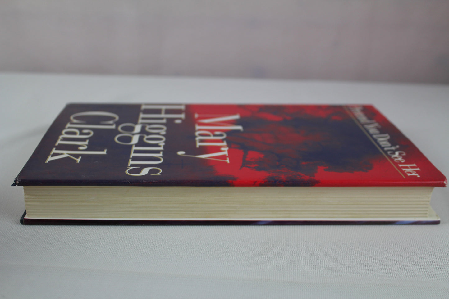 Pretend You Don't See Her by Mary Higgins Clark