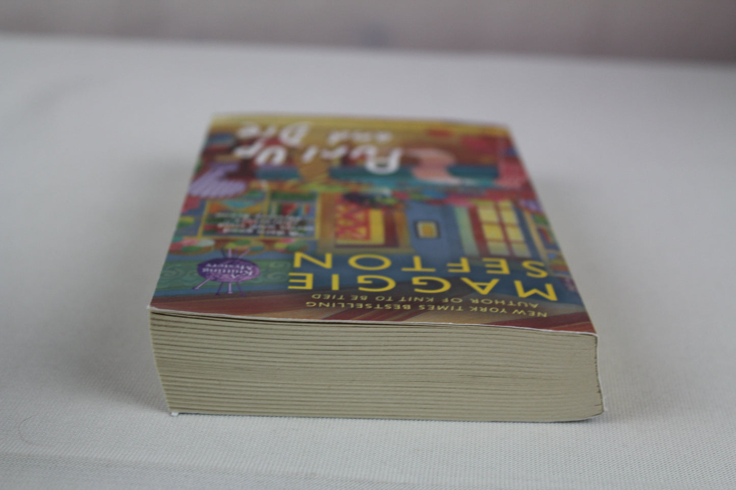 Purl Up and Die (A Knitting Mystery) by Maggie Sefton