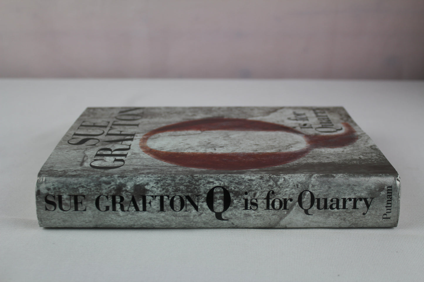 Q is for Quarry: A Kinsey Millhone Novel by Sue Grafton