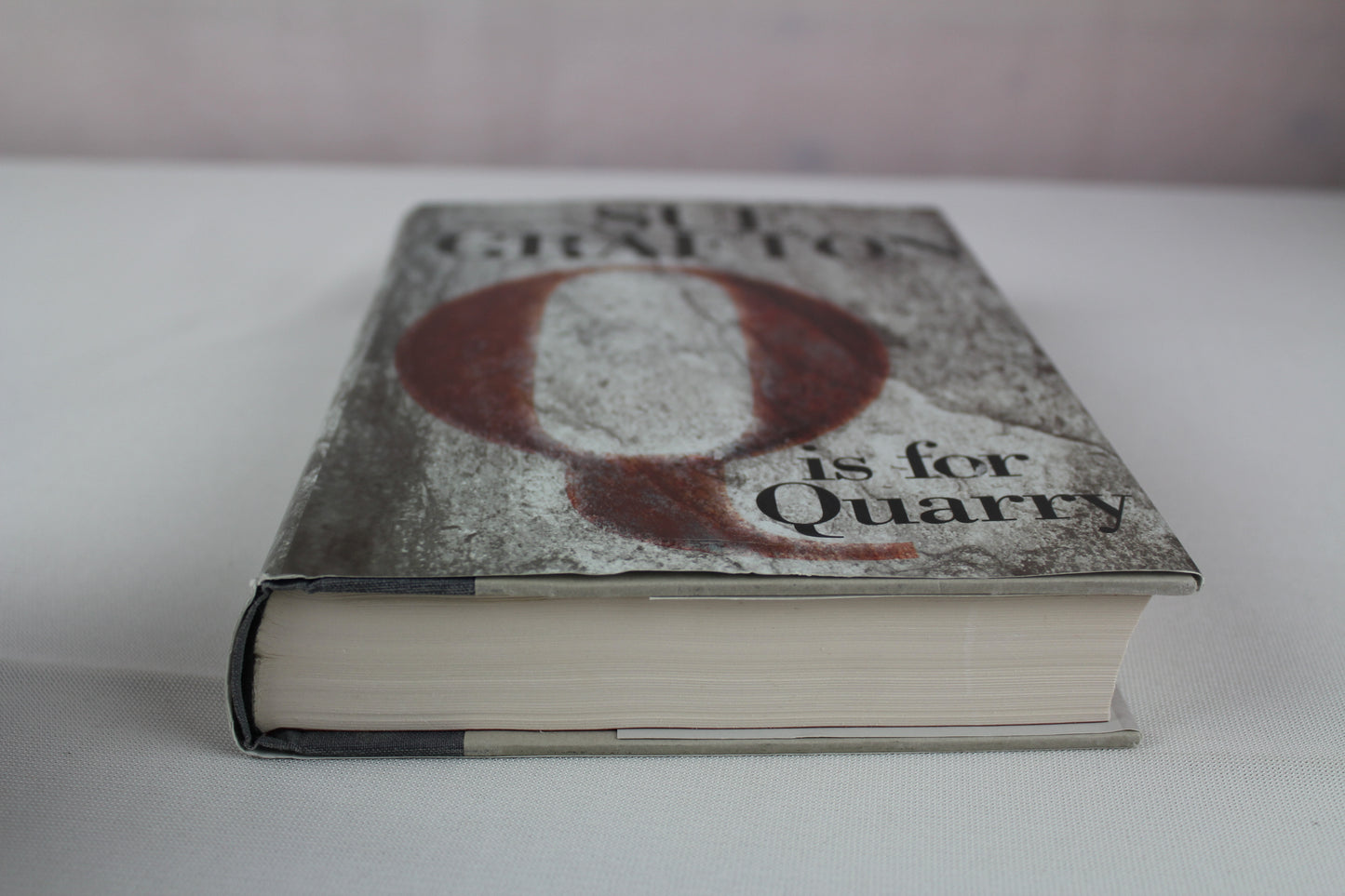 Q is for Quarry: A Kinsey Millhone Novel by Sue Grafton