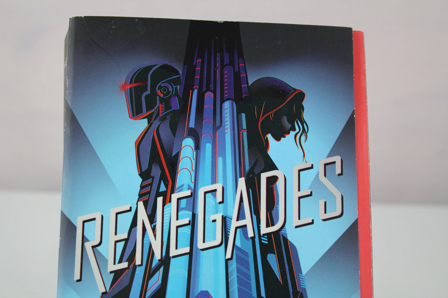 Renegades (Renegades, 1) by Marissa Meyer