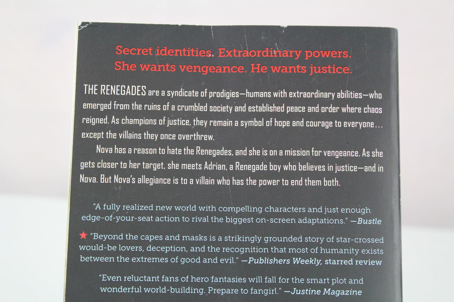Renegades (Renegades, 1) by Marissa Meyer