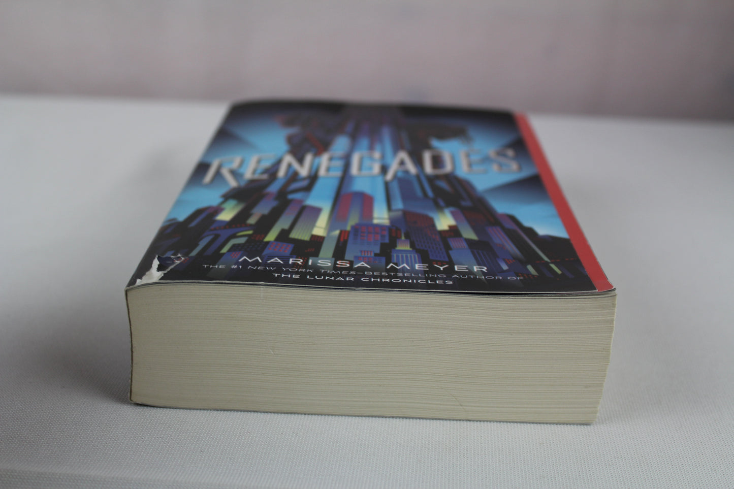 Renegades (Renegades, 1) by Marissa Meyer